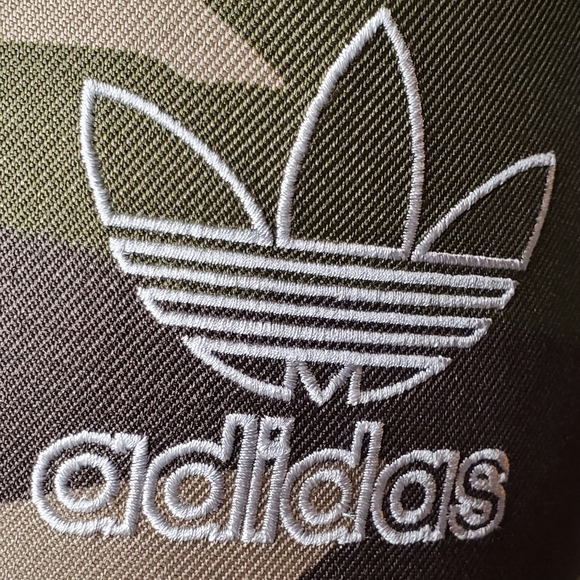 NWT ADIDAS Originals Dart Snapback Hat OSFA - Picture 4 of 7